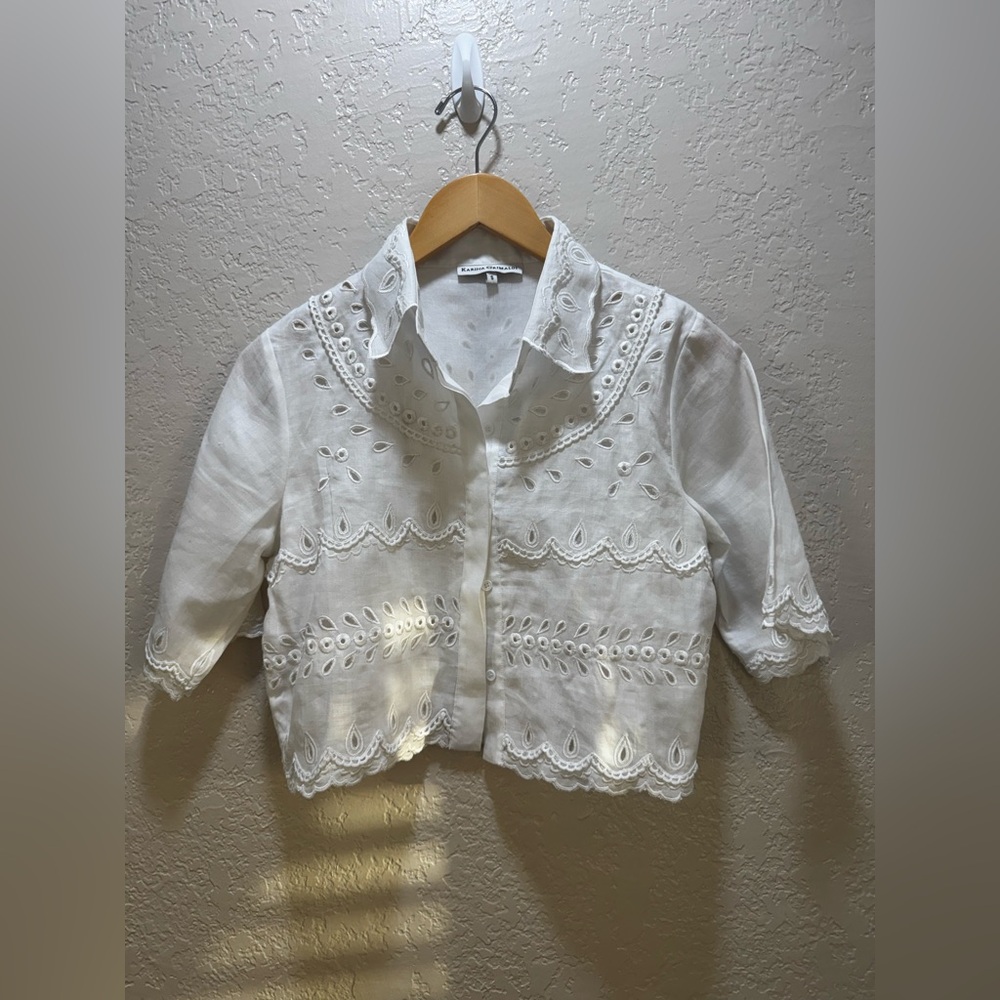 Karina Grimaldi Cropped button front blouse(Small ) White